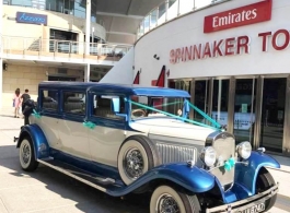 Vintage Bridesmaids wedding car in Portsmouth